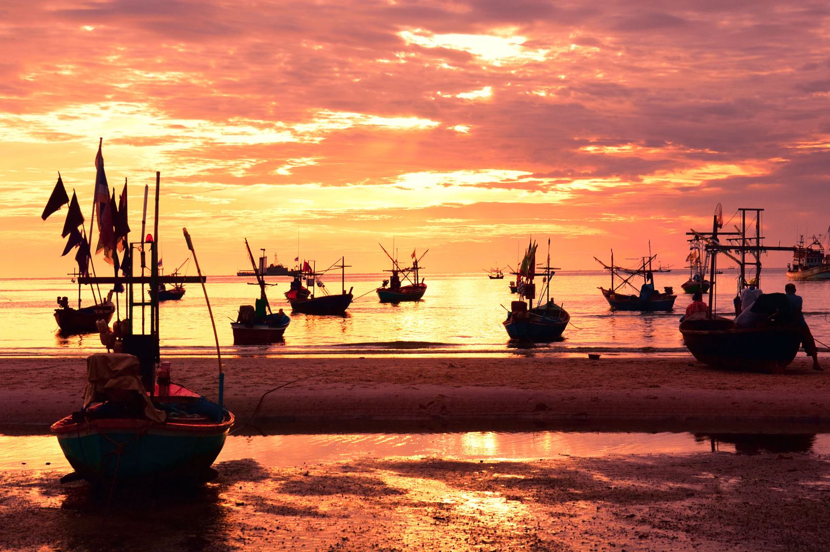 hua hin sunset boat