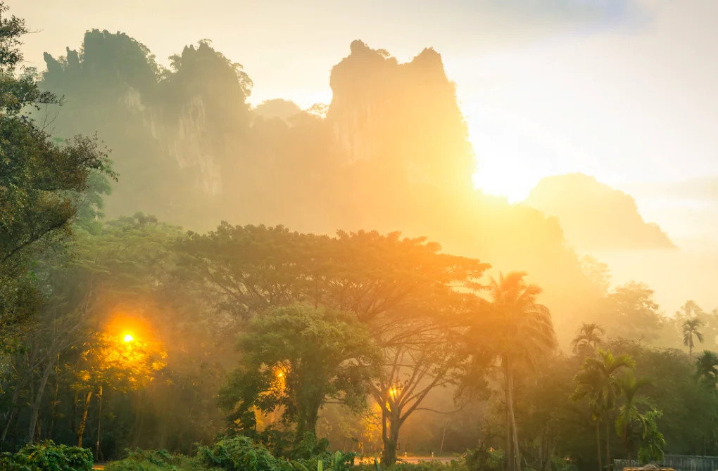 khao sok mountain