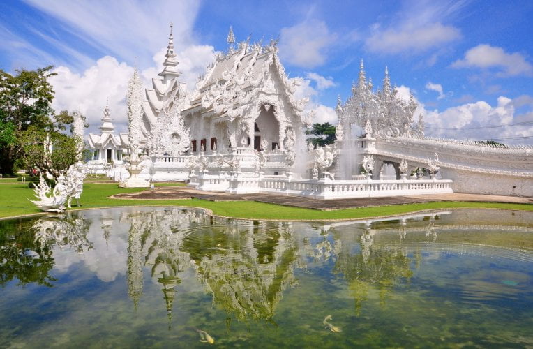 white temple chiang rai