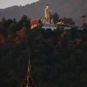 Visite privée du temple Doi Suthep depuis Chiang Mai (anglophone)