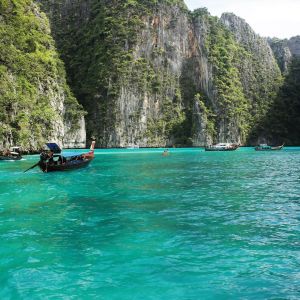 Visite privée de Koh Phi Phi depuis Krabi en bateau traditionnel