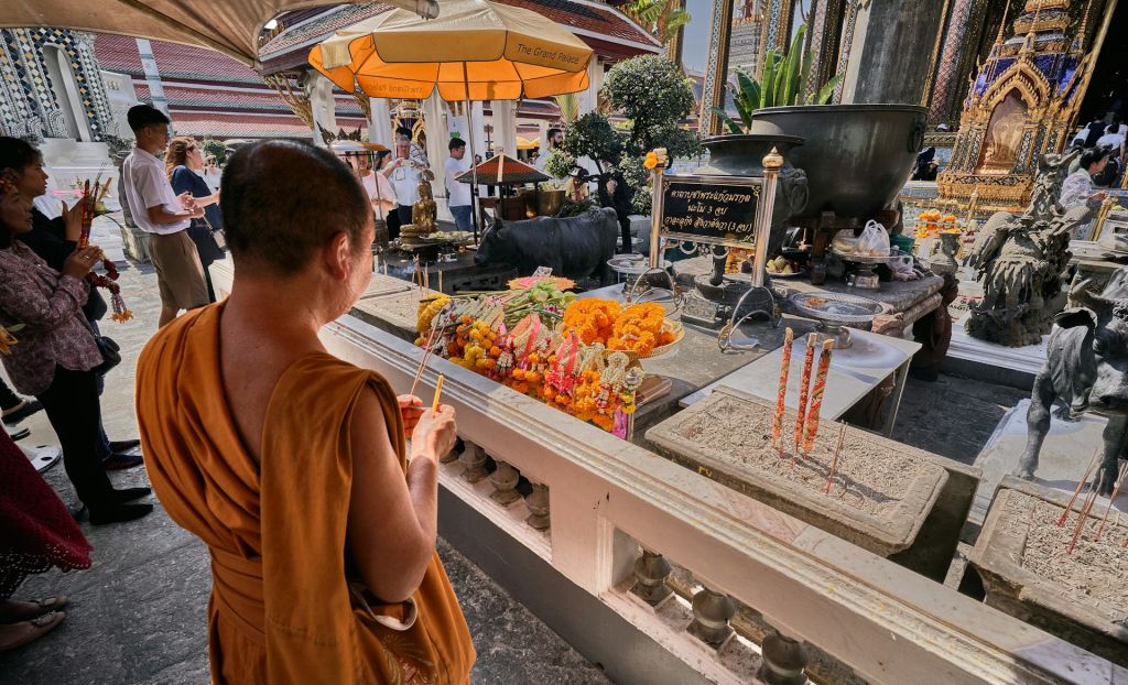 monk buddhism